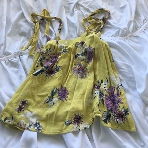 Boutique Floral Tie Tank Top